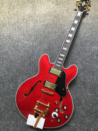 China. Guitarra clásica de jazz rojo ES 335 sistema de tremolo bigsby tablero de dedos de ébano guitarra eléctrica de jazz envío gratuito proveedor