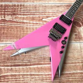 China. Guitarra eléctrica personalizada 2020 Nuevo sistema Vibrato Rosa y plata metálica Logotipo personalizable proveedor