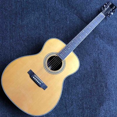 China. Guitarra eléctrica acústica GOM28S a medida Nuevo color amarillo de madera de rosa EQ de guitarra acústica trasera y lateral proveedor