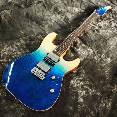 China. Guitarra eléctrica personalizada de estilo flamado de arce en color azul proveedor