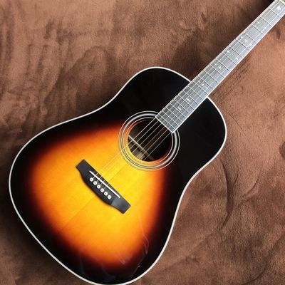 China. Cuerpo J45 personalizado AAAA Guitarra acústica de madera sólida de sándalo espalda y lados en color puesta de sol con tronco de cabeza clásico proveedor