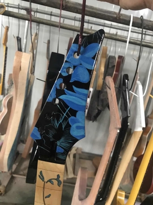 Guitarra eléctrica de estilo Ibanez Jem77p en patrón floral azul proveedor