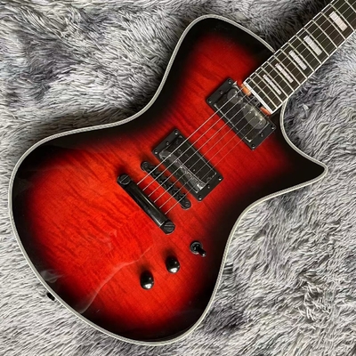 Ernie Ball Música personalizada Hombre de la armada con acabado brillante Flameado Guitarra eléctrica de arce proveedor