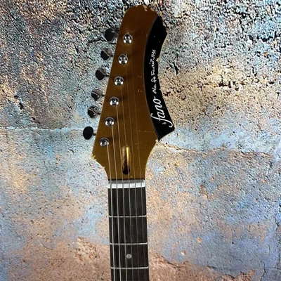 2024 Guitarra eléctrica de estilo Fano de lujo de mano Relic Guitarra eléctrica personalizada Fábrica de guitarras negras envejecidas Pickups P90 proveedor