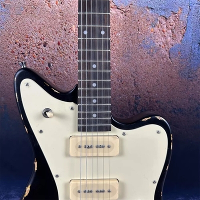2024 Guitarra eléctrica de estilo Fano de lujo de mano Relic Guitarra eléctrica personalizada Fábrica de guitarras negras envejecidas Pickups P90 proveedor