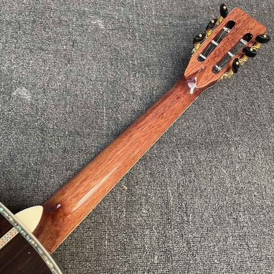 Cuerpo de madera de cedro sólido con tablillas de ébano Guitarra acústica folk clásica con anchura de nuez de 43 mm proveedor