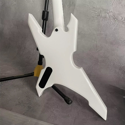 Personalizado 4 Cuerdas Guerrero Cuerpo Especial Bajo Eléctrico con Cuello Basswood Cuerpo de Arce proveedor