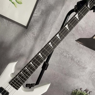 Personalizado 4 Cuerdas Guerrero Cuerpo Especial Bajo Eléctrico con Cuello Basswood Cuerpo de Arce proveedor