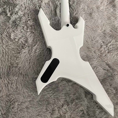 Personalizado 4 Cuerdas Guerrero Cuerpo Especial Bajo Eléctrico con Cuello Basswood Cuerpo de Arce proveedor