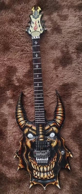 Guitarra eléctrica hecha a mano pintura colorida cabeza de cráneo de vaca cofetera proveedor