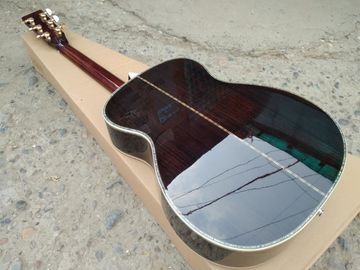 Color naranja 28 estilo guitarra acústica clásica,Sólido Spruce top,Abalone incrustaciones Ebony Fretboard OM cuerpo guitarra acústica proveedor