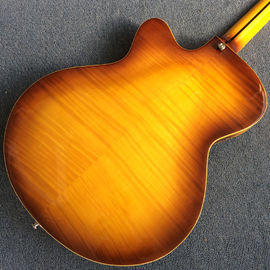 Guitarra eléctrica de jazz de cuerpo hueco, guitarra eléctrica de color chocolate con sistema Tremolo, Ebony Fingerboard proveedor