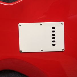 Guitarra eléctrica de metal rojo de espalda ST, se puede modificar de acuerdo con los requisitos de personalización proveedor
