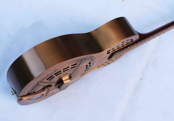 Guitarra de resonancia de salón eléctrica de latón dorado proveedor