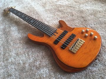 Guitarra baja de 6 cuerdas JP2 cuerpo de arce acolchado amarillo atrás y delante Recogidas activas Puentes dorados y sintonizador Alder con ebo proveedor