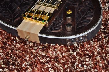 Guitarra de bajo personalizada Cuerpo de flores talladas Cuello a través del cuerpo 4 cuerdas guitarra de bajo eléctrica 4003 RIC Hardwares de oro proveedor