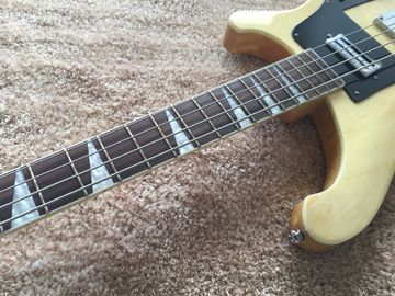 RIC BASS GUITAR 4003 Color natural en el cuello de madera de rosa con incrustación de tiburón con puentes personalizados proveedor
