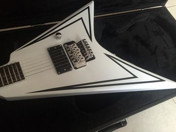 6 cuerdas LTD volante V modelo de guitarra eléctrica floyd puente de rosa de madera de rosa guitarra personalizada proveedor