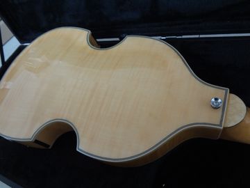 4 cuerdas de la guitarra baja Hofner BB2 guitarra Bandera del Reino Unido en la parte superior del cuerpo en llamas Hofner serie contemporánea proveedor