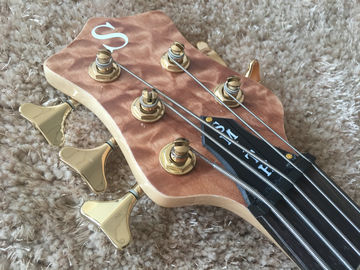 Guitarra de bajo personalizada Ken Smith bajo 5 cuerdas Cuello a través del cuerpo Hardwares dorados Wilkson puentes original Dot incrustación y acto proveedor