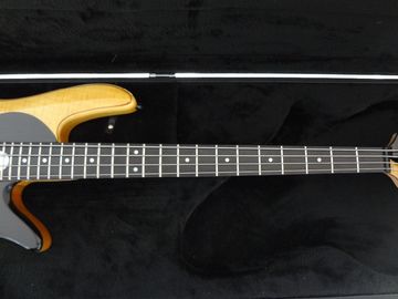 4 cuerdas de bajo Fodera bajo personalizado Alder con el cuerpo de diseño Taiji logotipo de incrustación MOP proveedor