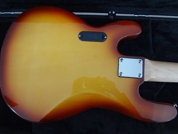 5 cuerdas bajo guitarra Ernie bola músico Sting Ray5 bajo color Sunburst Recogidas activas proveedor