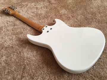 Guitarra personalizada de color blanco con el logotipo de Mosrite, cuerpo invertido de 6 cuerdas, guitarra eléctrica de fábrica, suministro directo. proveedor