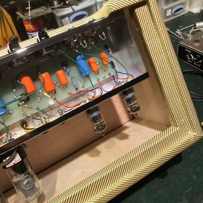 2025 Tweedle Dee Deluxe 5E3 Mods de estilo clásico con cabeza de tweed, mano pura con tablero de eyelet, 6V6GT * 2, 12AX7 * 2, 5Y3GT * 1, gran amplificador, acepta el amplificador OEM proveedor