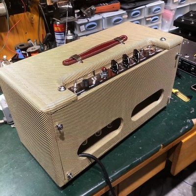 2025 Tweedle Dee Deluxe 5E3 Mods de estilo clásico con cabeza de tweed, mano pura con tablero de eyelet, 6V6GT * 2, 12AX7 * 2, 5Y3GT * 1, gran amplificador, acepta el amplificador OEM proveedor