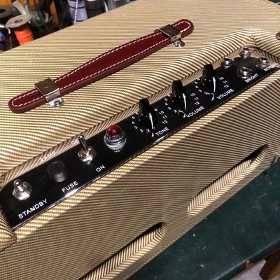 2025 Tweedle Dee Deluxe 5E3 Mods de estilo clásico con cabeza de tweed, mano pura con tablero de eyelet, 6V6GT * 2, 12AX7 * 2, 5Y3GT * 1, gran amplificador, acepta el amplificador OEM proveedor