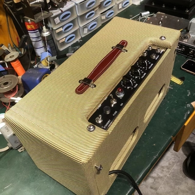 2025 Tweedle Dee Deluxe 5E3 Mods de estilo clásico con cabeza de tweed, mano pura con tablero de eyelet, 6V6GT * 2, 12AX7 * 2, 5Y3GT * 1, gran amplificador, acepta el amplificador OEM proveedor