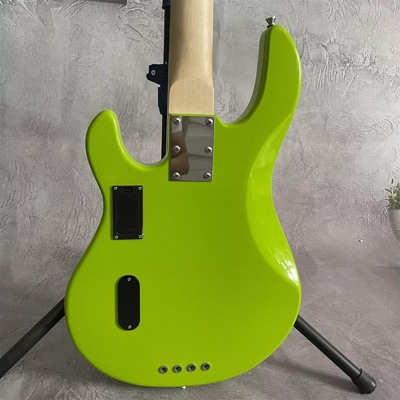 Guitarra de bajo eléctrica Stingray de 4 cuerdas en verde con pickguard blanco proveedor