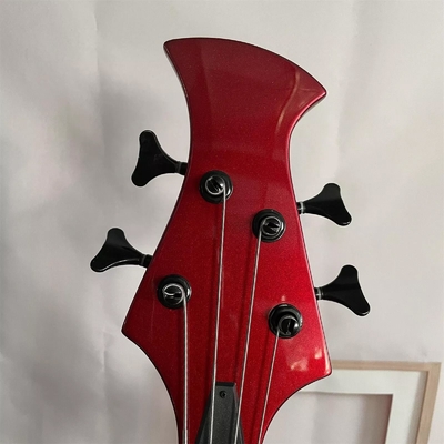 Personalizado Especial Forma irregular del cuerpo Transparente Rojo Bajo Eléctrico Guitarra 4 Cuerdas Bajo Cuerpo de madera proveedor