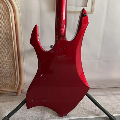 Personalizado Especial Forma irregular del cuerpo Transparente Rojo Bajo Eléctrico Guitarra 4 Cuerdas Bajo Cuerpo de madera proveedor