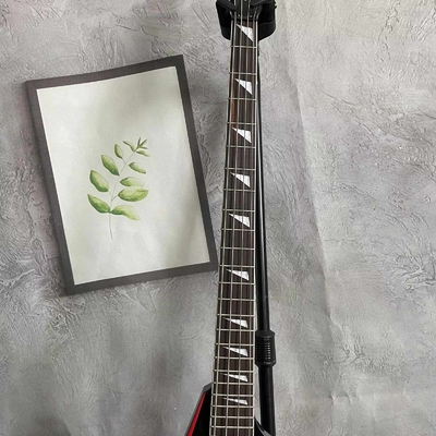 Guitarra de bajo eléctrica de 4 cuerdas en forma de V proveedor
