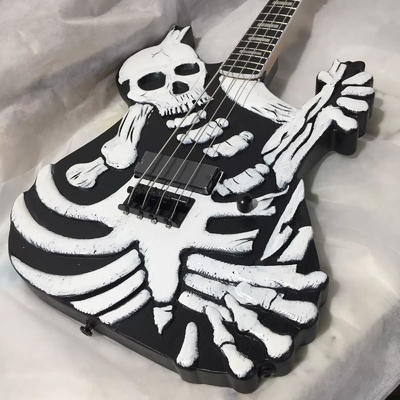 Fábrica George Lynch Cráneo Esqueleto 4 cuerdas Bajo eléctrico Guitarra Bajo cuerpo proveedor
