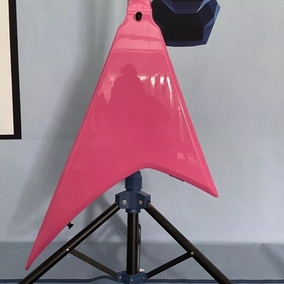 Esquerda Rosa Cola de golondrina V Cuerpo sólido Guitarra eléctrica Abierta 22 Fret proveedor