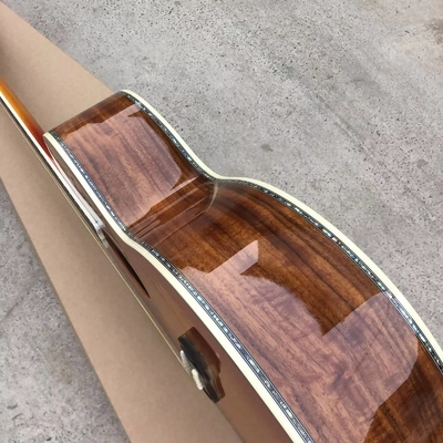 Personalizado 43 pulgadas Cherryburst Firestone sólido Abalón superior incrustación de arce y koa Guitarra acústica lateral proveedor