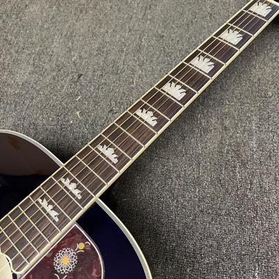 Guitar acústica jumbo de 43 pulgadas con tapa trasera de arce flameado personalizado, incrustaciones de abulón y acabado azul sunburst proveedor
