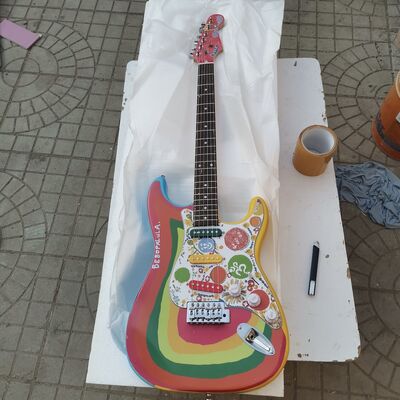 Tienda de GUITARRAS Fender personalizada George Harrison Rocky Masterbuilt P.Waller Guitarra eléctrica proveedor