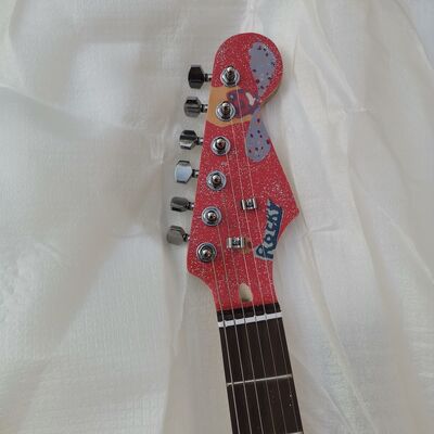 Tienda de GUITARRAS Fender personalizada George Harrison Rocky Masterbuilt P.Waller Guitarra eléctrica proveedor