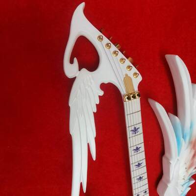Guitarra eléctrica Angel tallada a mano personalizada en color blanco con luz LED, SOLO UNA EN STOCK proveedor