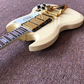 Nuevo estilo, China Custom SG Jazz guitarra eléctrica, Rosewood fingerboard, 3 pickups, Hardware de oro guitarra, sistema de vibración proveedor