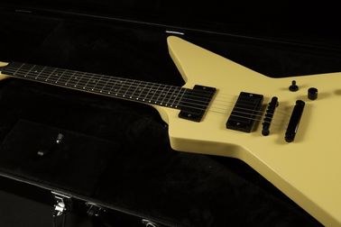 La mejor calidad ESPS Explorer Guitarra eléctrica Crema Color Fingerboard Inlay Negro Hardware EMG Pickups proveedor