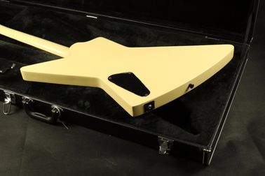 La mejor calidad ESPS Explorer Guitarra eléctrica Crema Color Fingerboard Inlay Negro Hardware EMG Pickups proveedor