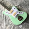 Guitarra eléctrica de calidad personalizada en color verde claro con hardware blanco proveedor