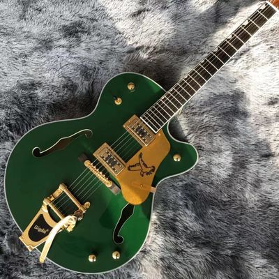 Guitarra eléctrica de jazz con cuerpo semi hueco con Bigsby Tremolo en color verde proveedor