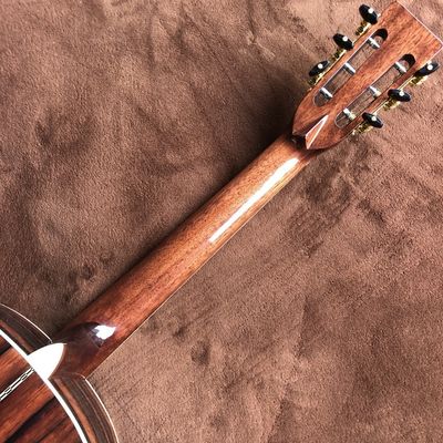 Cuerpo J45 personalizado AAAA Guitarra acústica de madera sólida de sándalo espalda y lados en color puesta de sol con tronco de cabeza clásico proveedor