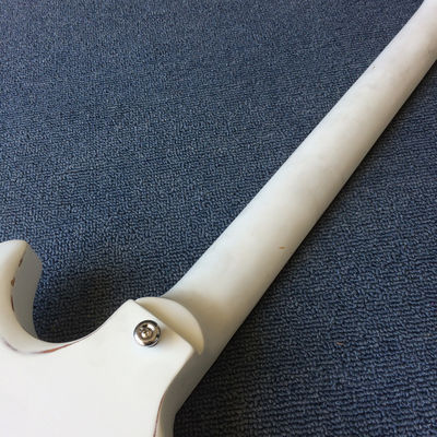 Hardware de cromo personalizado con puente Tone-Pro Semi-Gloss Finish Guitarra eléctrica blanca alpina proveedor