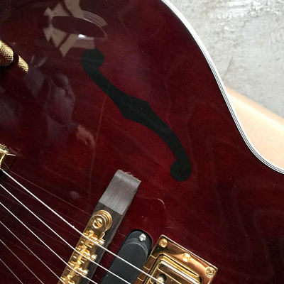 Guitarra eléctrica de doble superficie convexa personalizada Big Tremolo en vino rojo proveedor